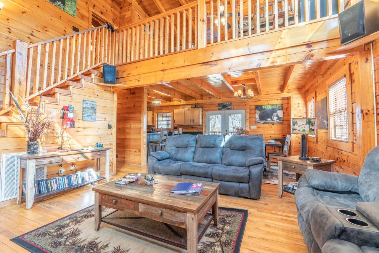 Comfort Cabin Bearway To Heaven W Private Hot Tub Pigeon Forge Exteriör bild