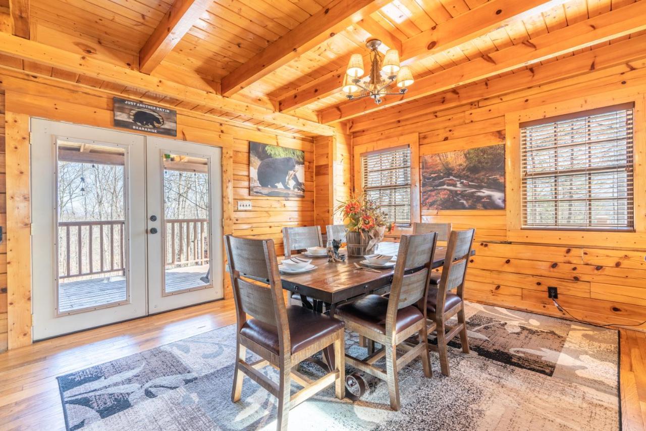 Comfort Cabin Bearway To Heaven W Private Hot Tub Pigeon Forge Exteriör bild