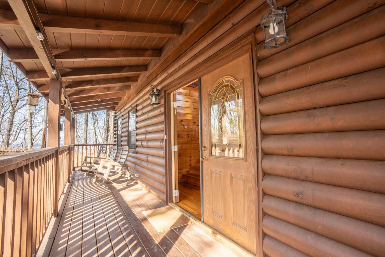 Comfort Cabin Bearway To Heaven W Private Hot Tub Pigeon Forge Exteriör bild