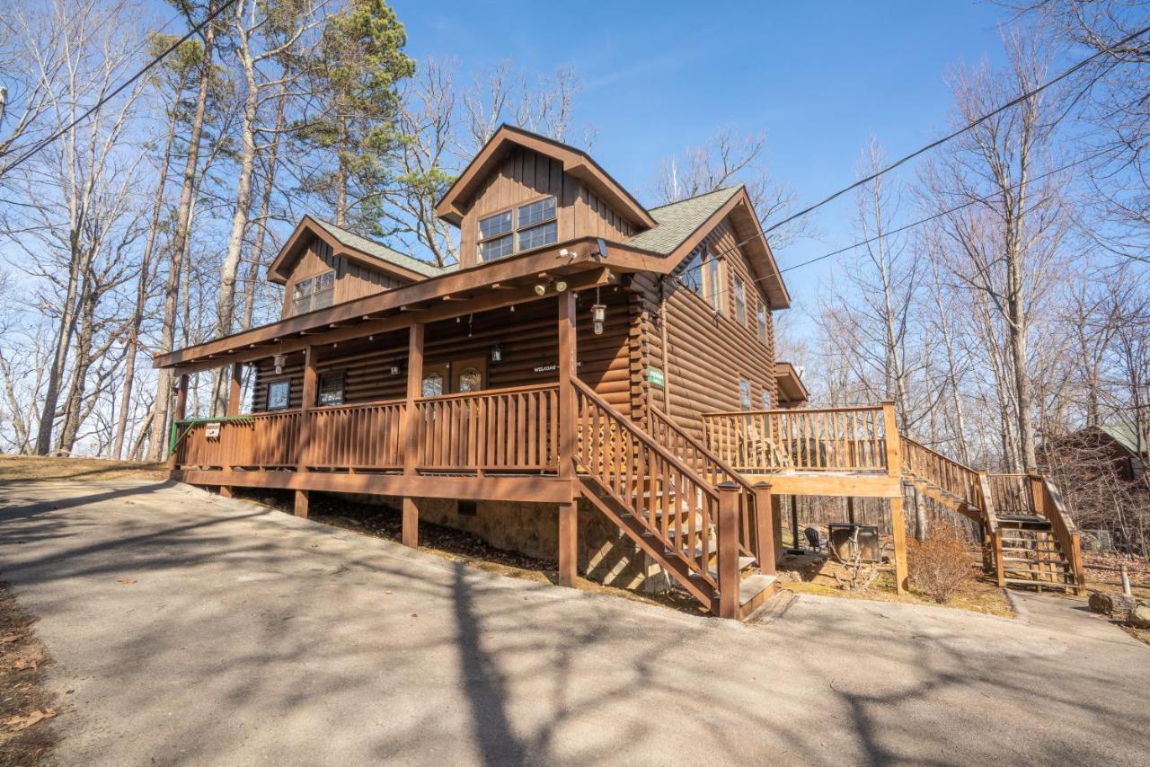 Comfort Cabin Bearway To Heaven W Private Hot Tub Pigeon Forge Exteriör bild